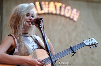 Nina Nesbitt at Bootleg Bar